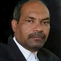 डॉ0 व्योमेश चित्रवंश, एडवोकेट