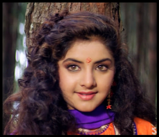 English Film-Review by Divya Bharti : 111113995