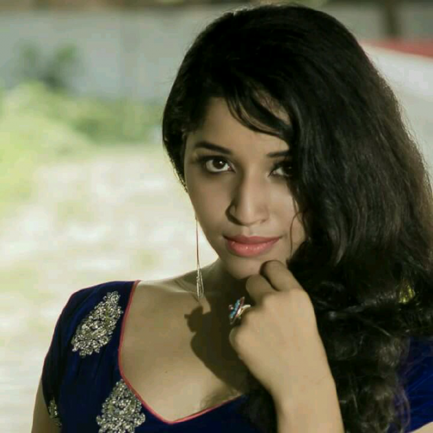 Gujarati Romance by Ashish Dhamecha : 111195404