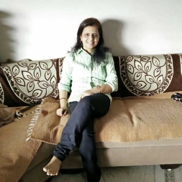 Hindi Blog by Meenakshi Singh : 111419120