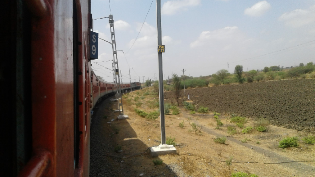 Hindi Blog by Yayawargi (Divangi Joshi) : 111444805
