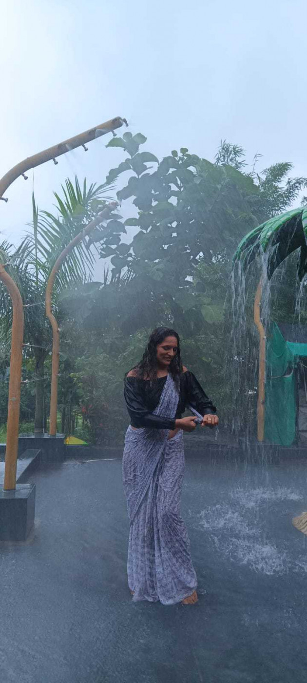 Hindi Poem by Mohini : 111985689
