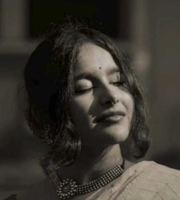 Hindi Poem by Awantika Palewale : 111986639
