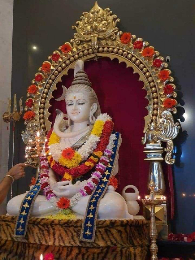 Gujarati Religious by Yuvrajsinh Mahida : 111989030